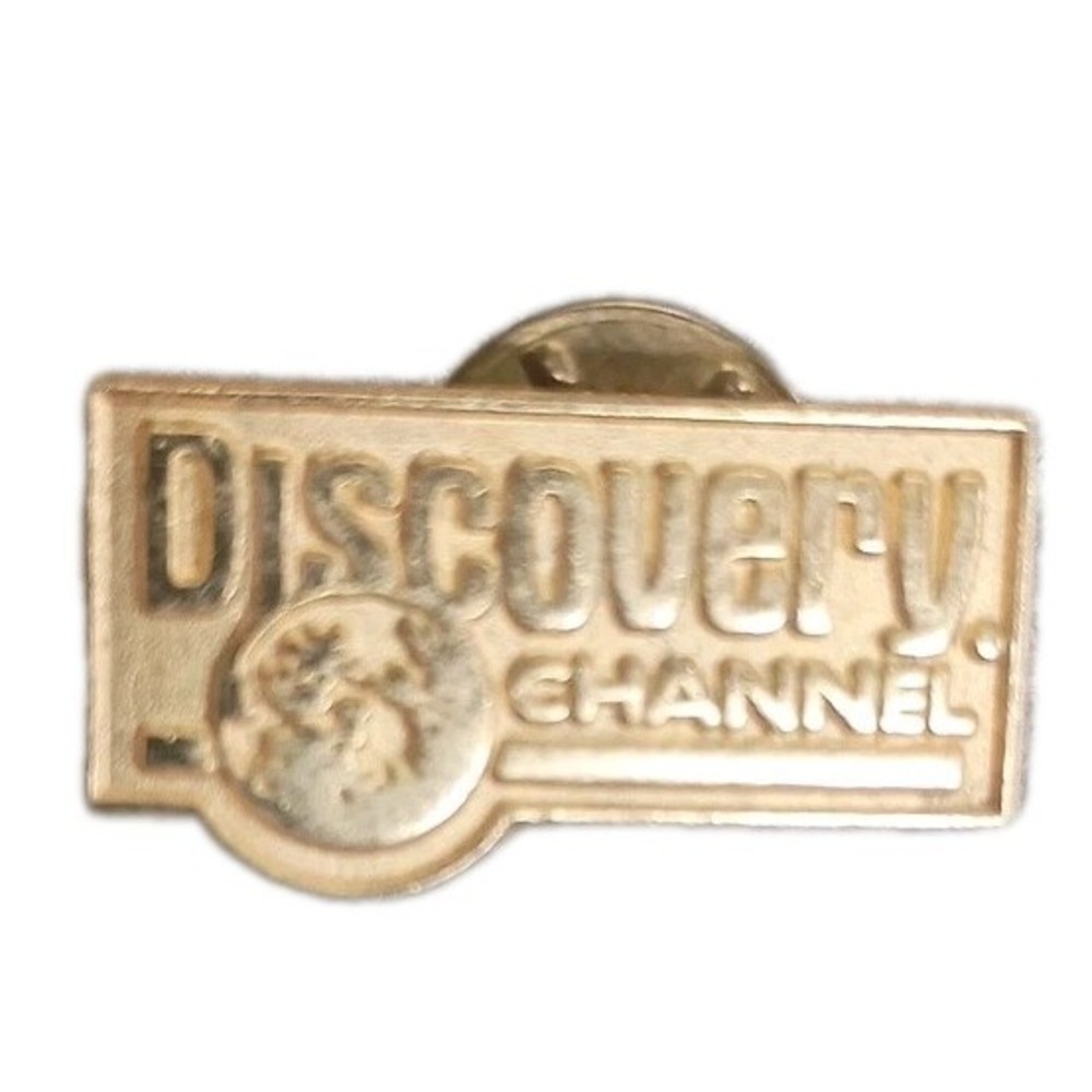Discovery Channel Cable TV Station Lapel Hat Pinback Pin Advertising Gold Tone
